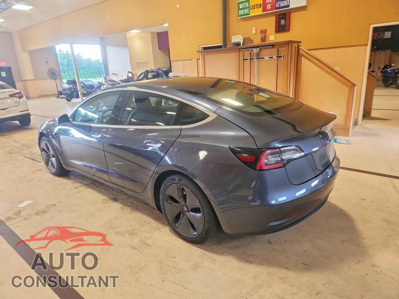 TESLA MODEL 3 2020 - 5YJ3E1EA2LF739320