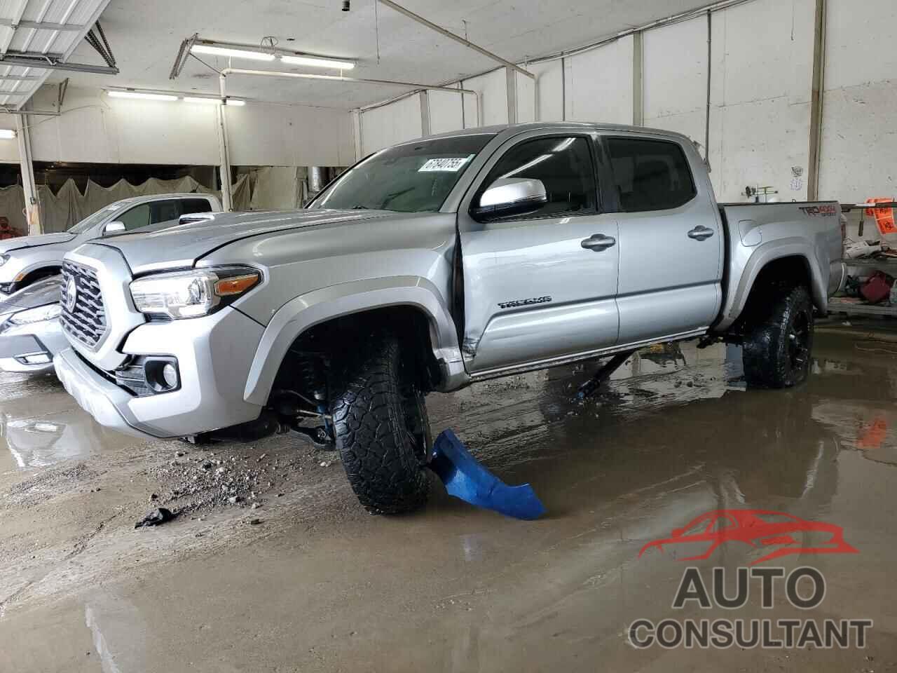 TOYOTA TACOMA 2022 - 3TMCZ5AN7NM498454