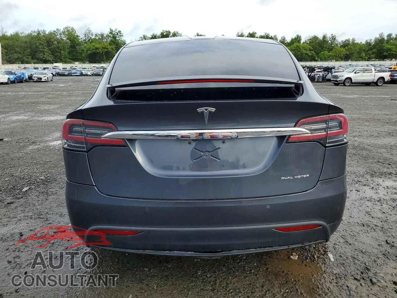 TESLA MODEL X 2020 - 5YJXCBE21LF261784