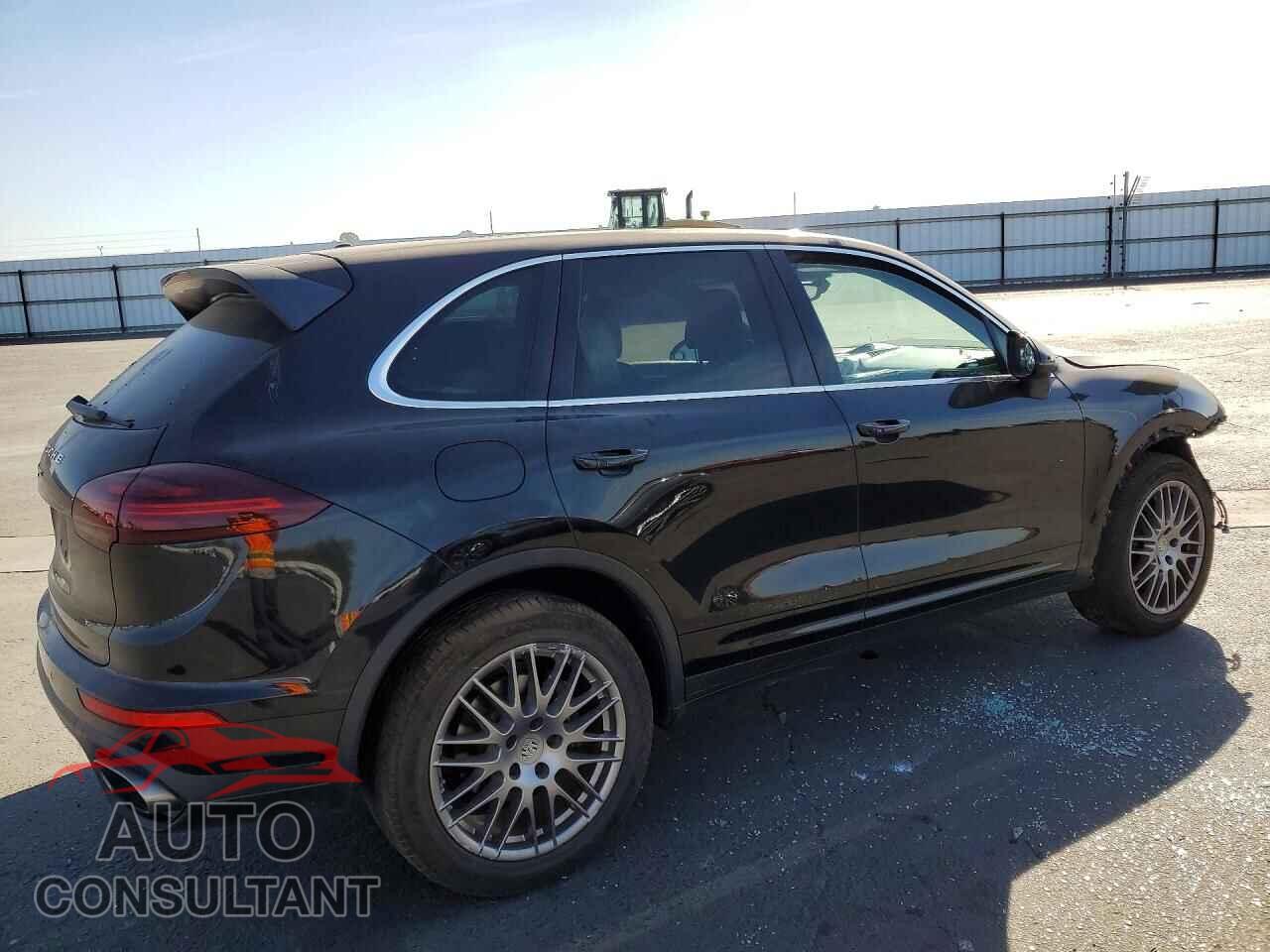 PORSCHE CAYENNE 2016 - WP1AA2A26GLA01920