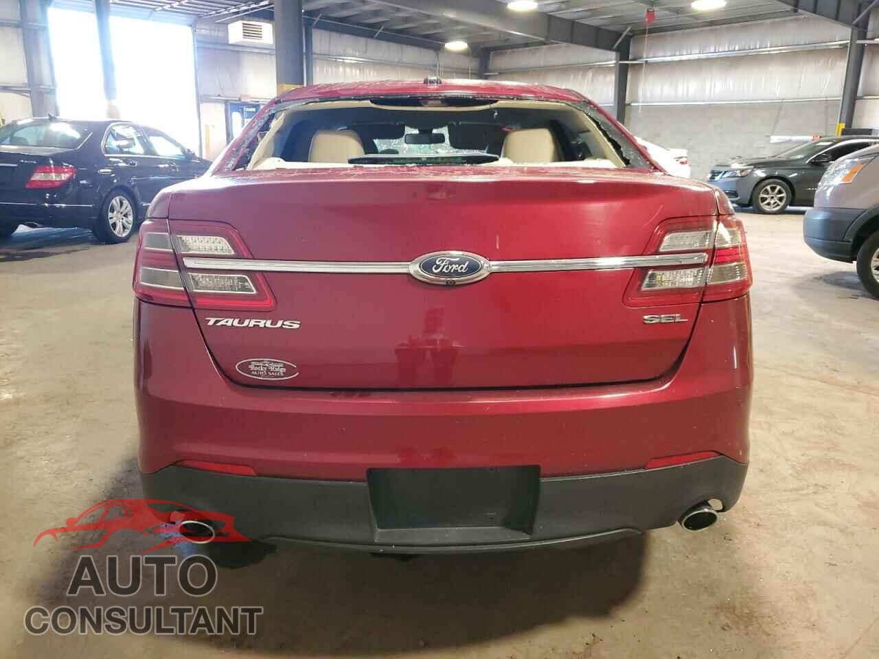 FORD TAURUS 2017 - 1FAHP2E86HG102663