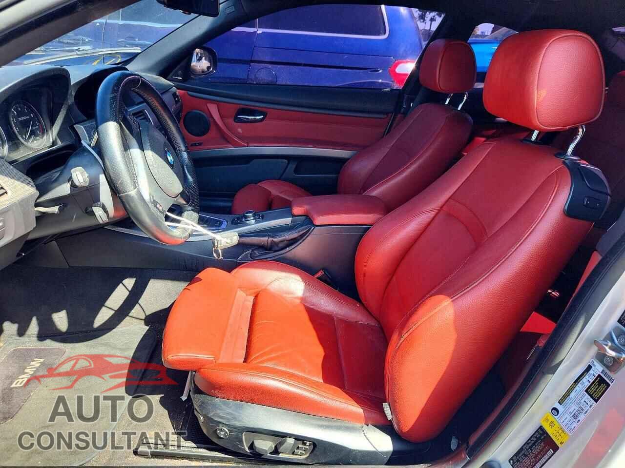 BMW 3 SERIES 2011 - WBAKG1C54BE362935