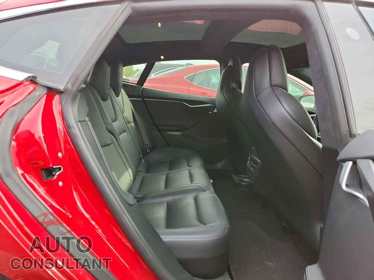 TESLA MODEL S 2018 - 5YJSA1E21JF265857