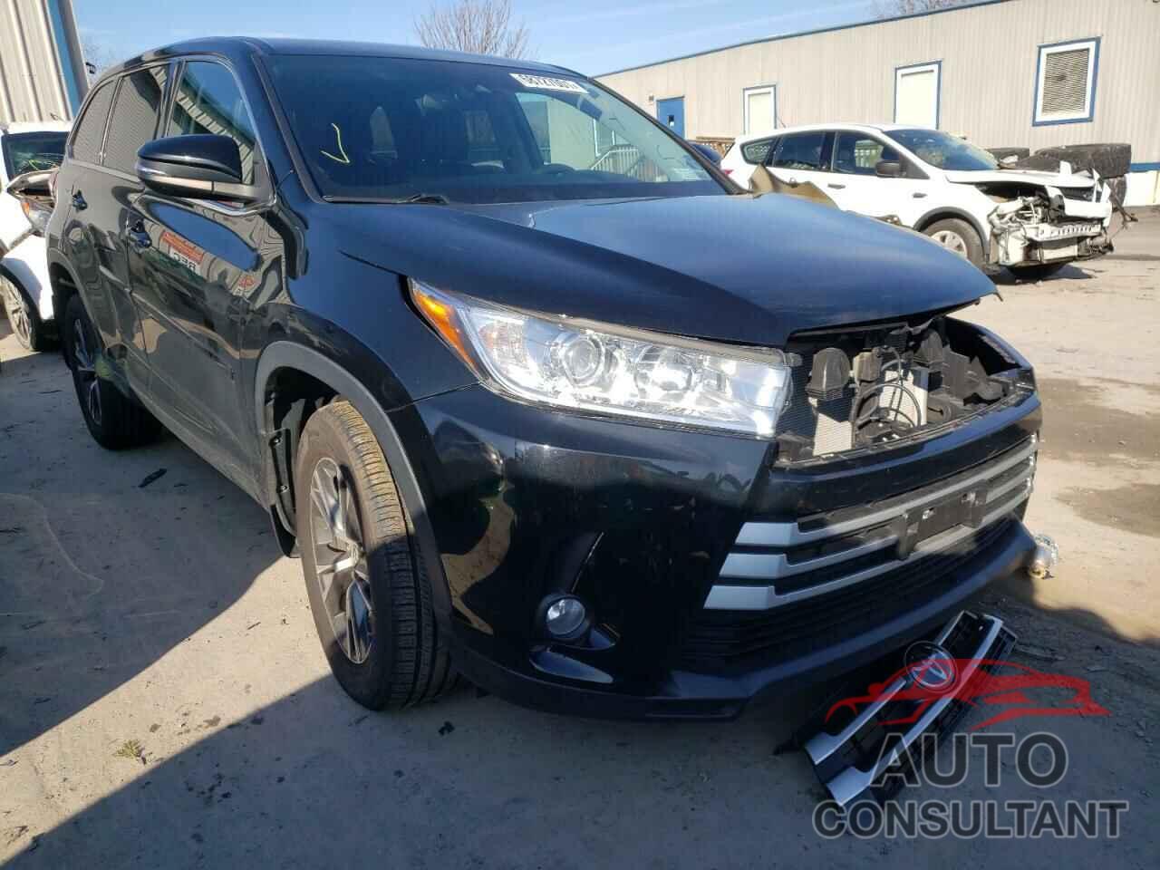 TOYOTA HIGHLANDER 2018 - 5TDBZRFH1JS843882