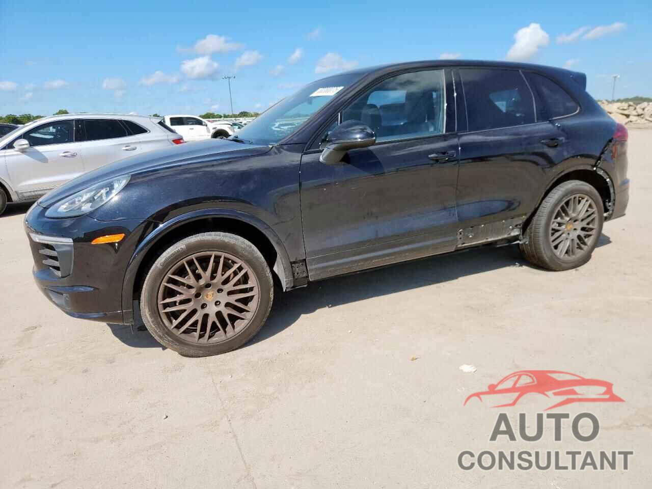 PORSCHE CAYENNE 2017 - WP1AA2A23HKA91406