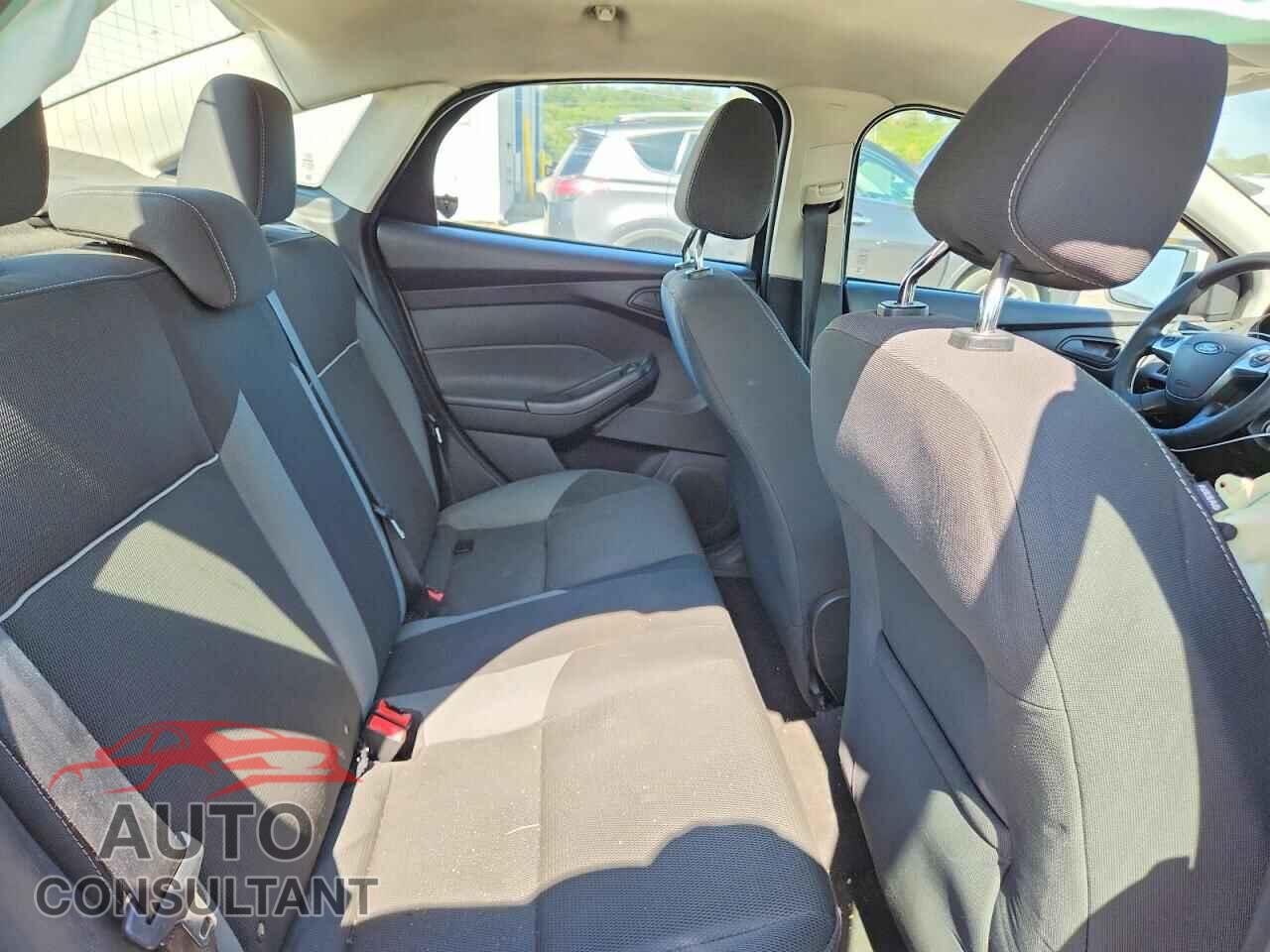FORD FOCUS 2012 - 1FAHP3F28CL335959