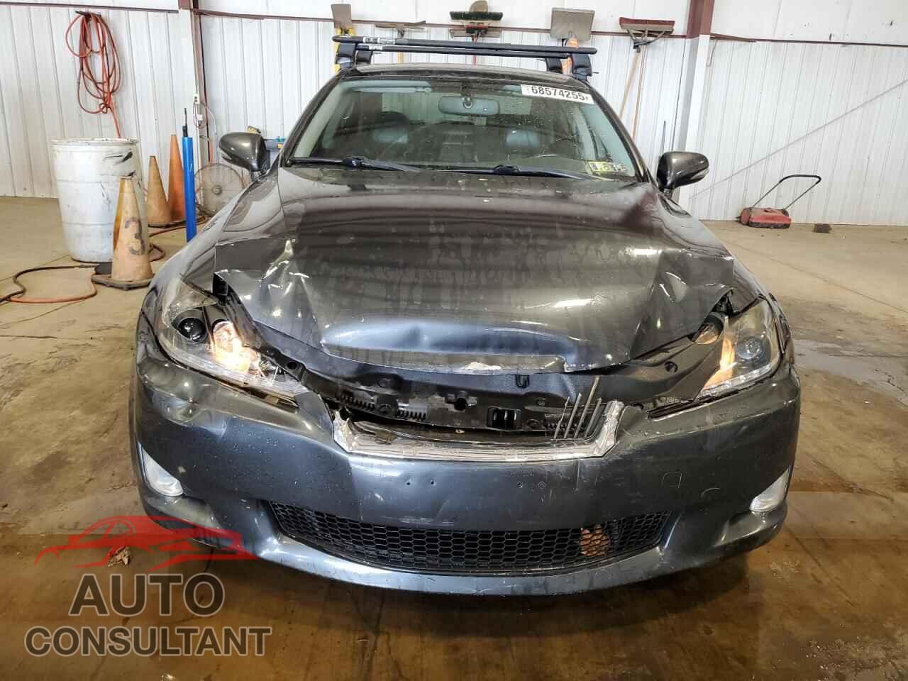 LEXUS IS 2010 - JTHCF5C26A5044223