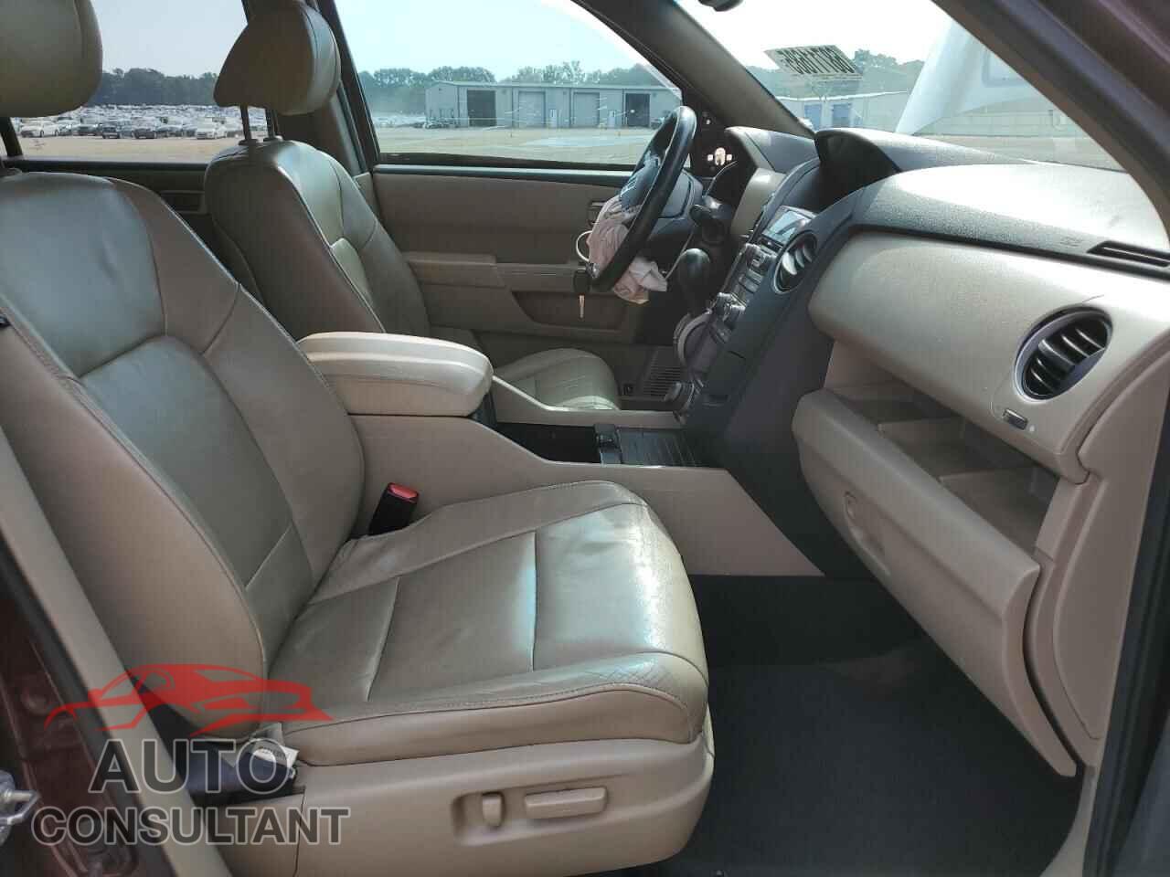 HONDA PILOT 2013 - 5FNYF3H71DB045220