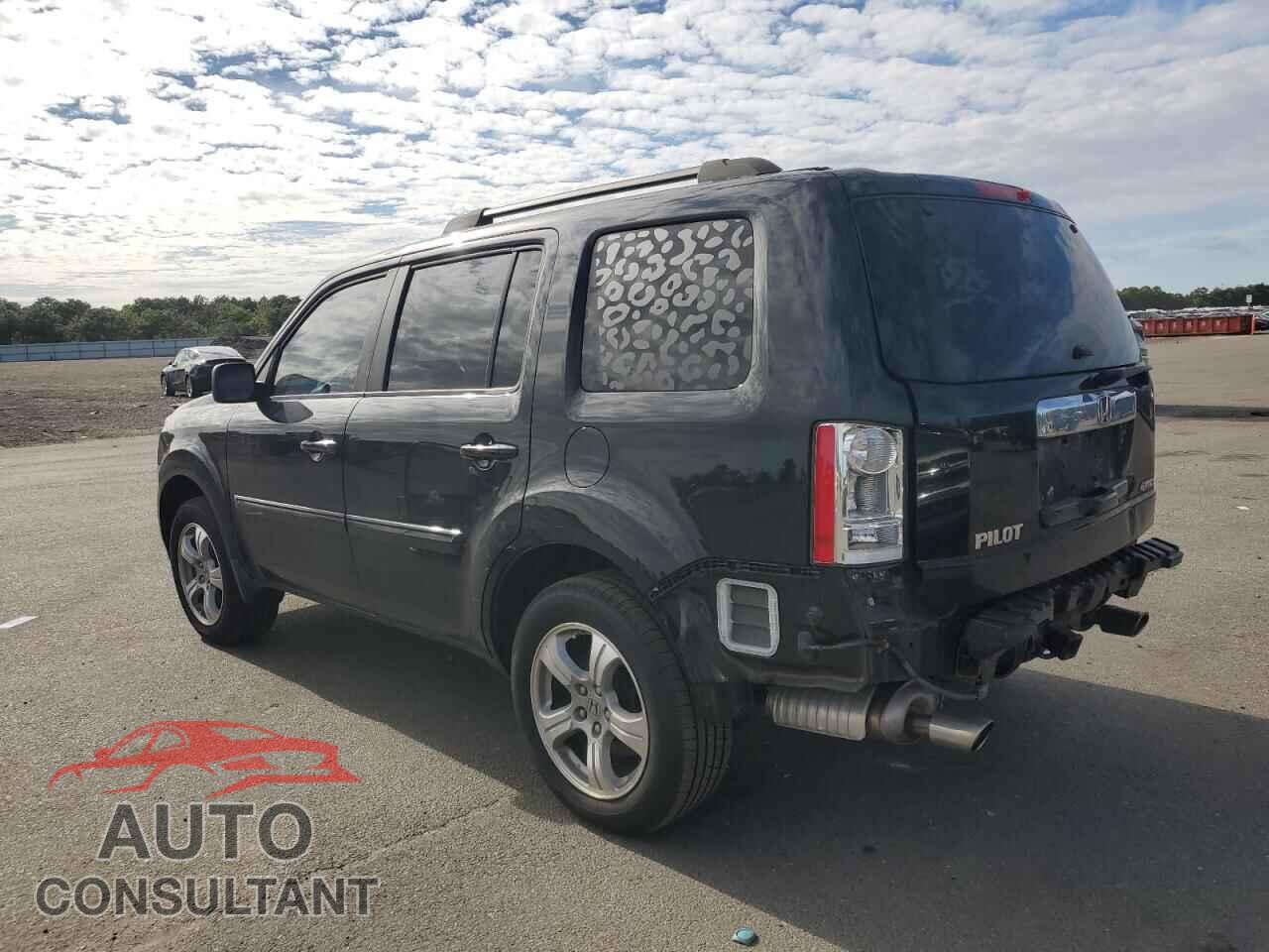 HONDA PILOT 2013 - 5FNYF4H48DB081983