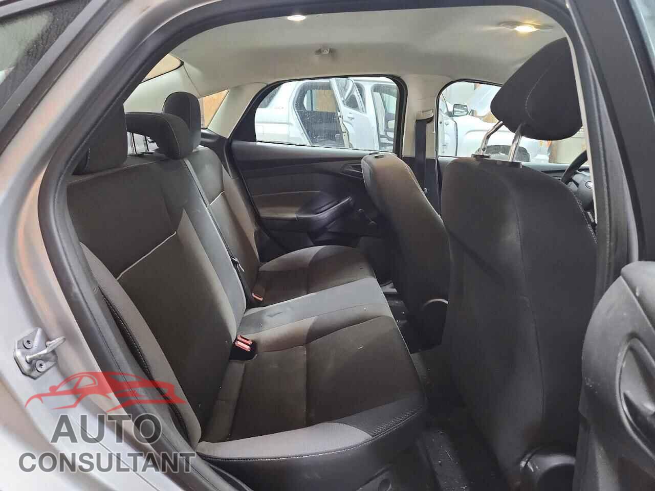FORD FOCUS 2012 - 1FAHP3E27CL187871