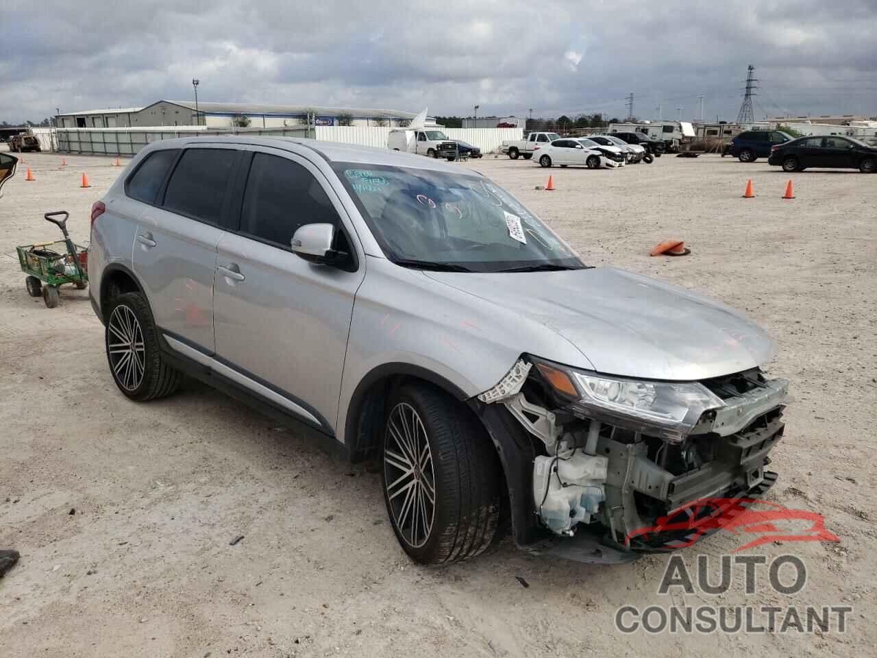 MITSUBISHI OUTLANDER 2018 - JA4AD3A31JZ023233