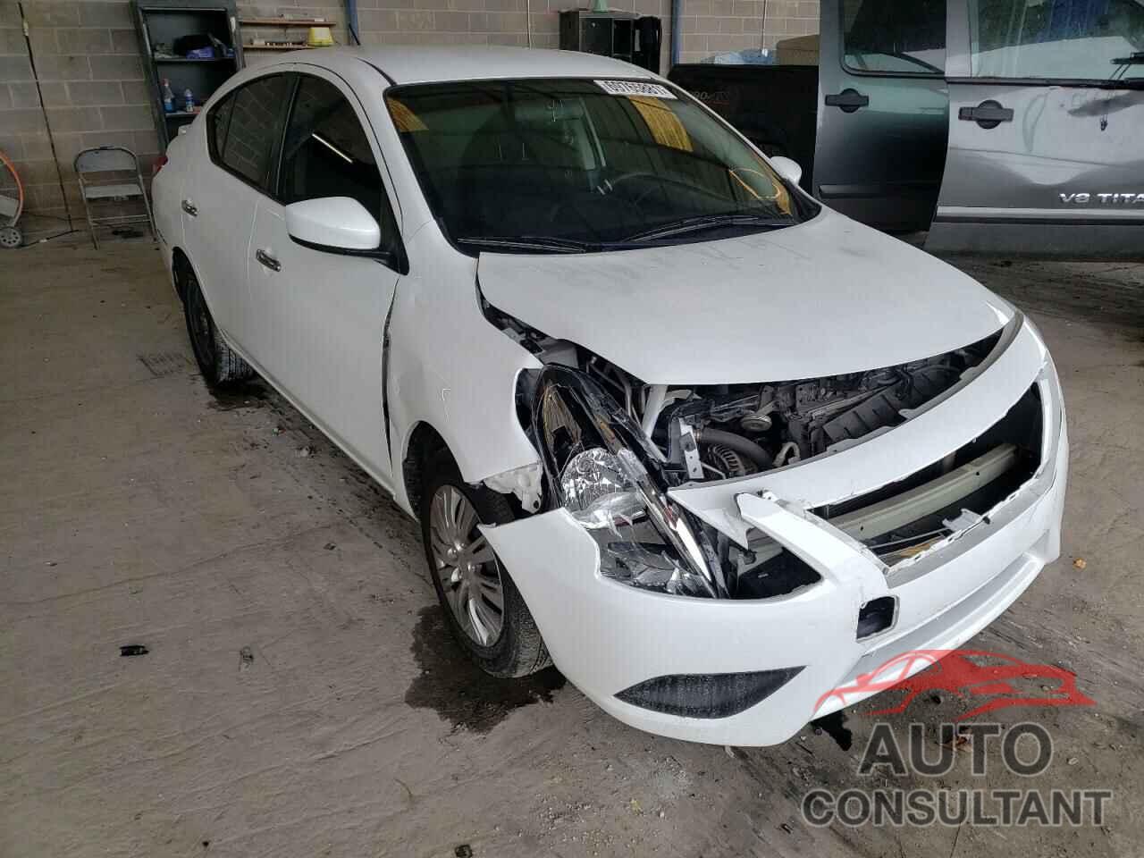 NISSAN VERSA 2018 - 3N1CN7APXJL802548
