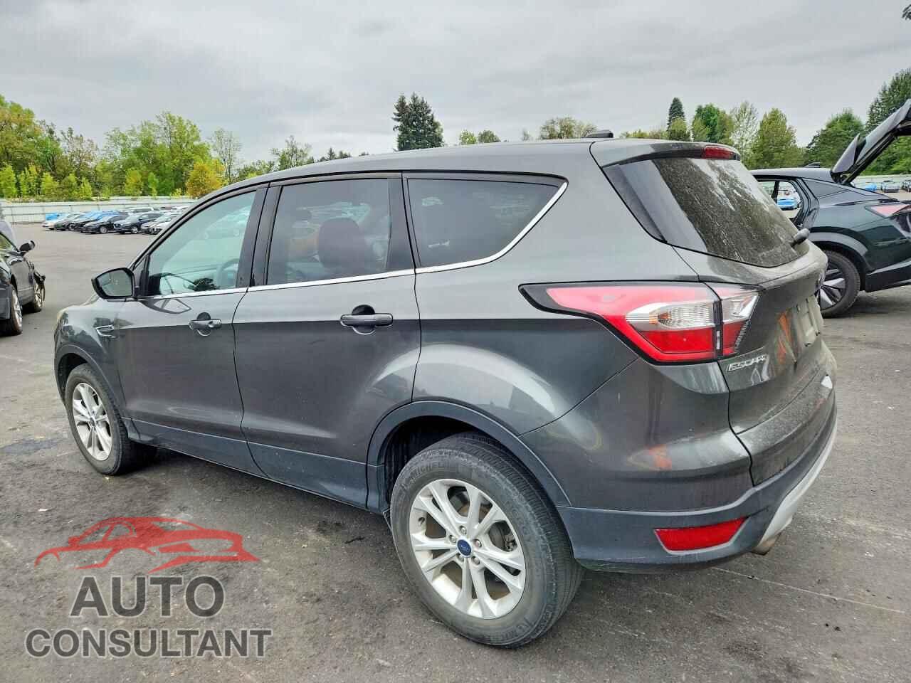 FORD ESCAPE 2017 - 1FMCU9GD2HUD66637