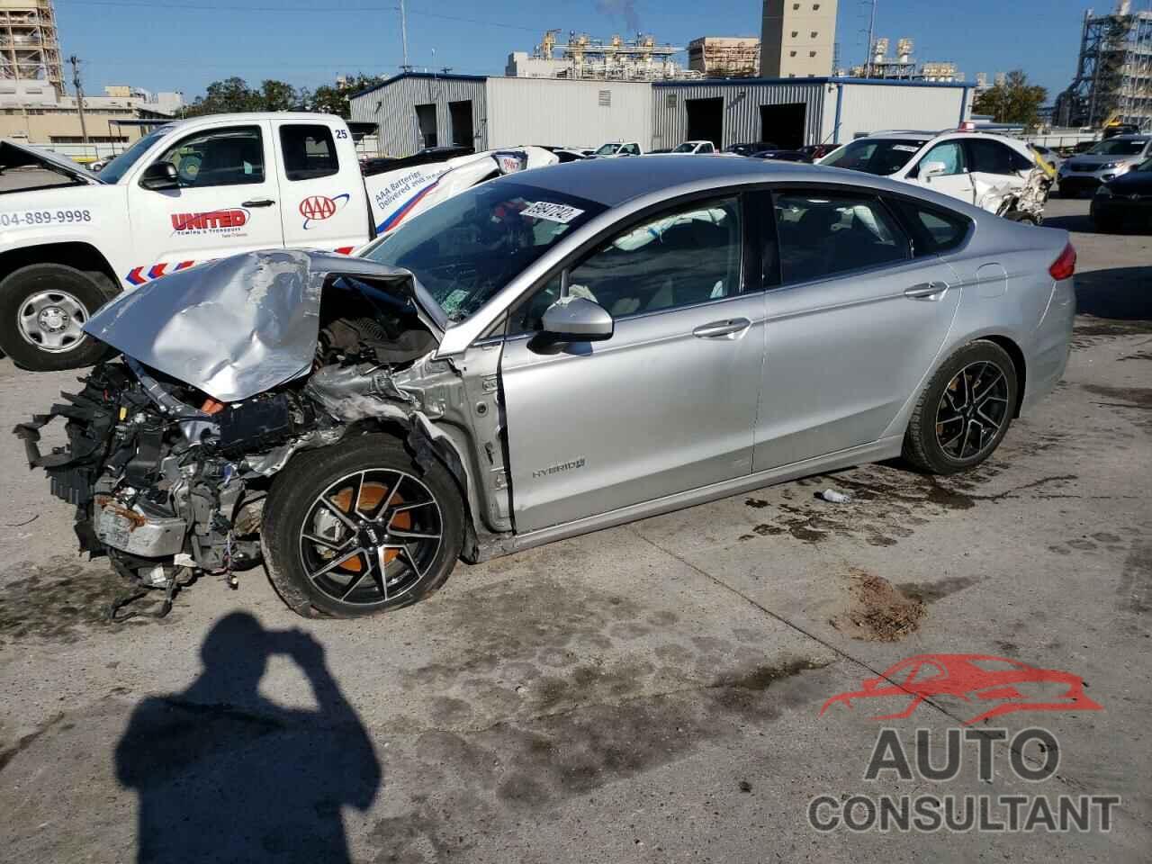 FORD FUSION 2018 - 3FA6P0LU1JR207055