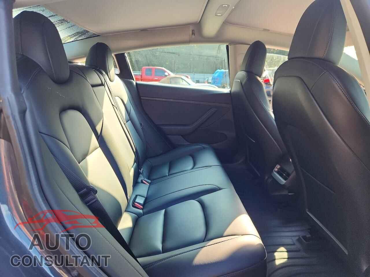 TESLA MODEL 3 2021 - 5YJ3E1EA3MF085199