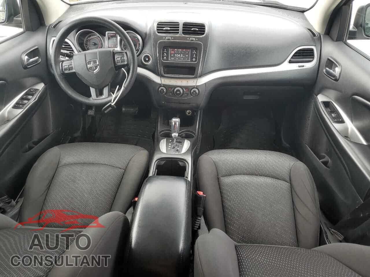 DODGE JOURNEY 2017 - 3C4PDCBG4HT519243