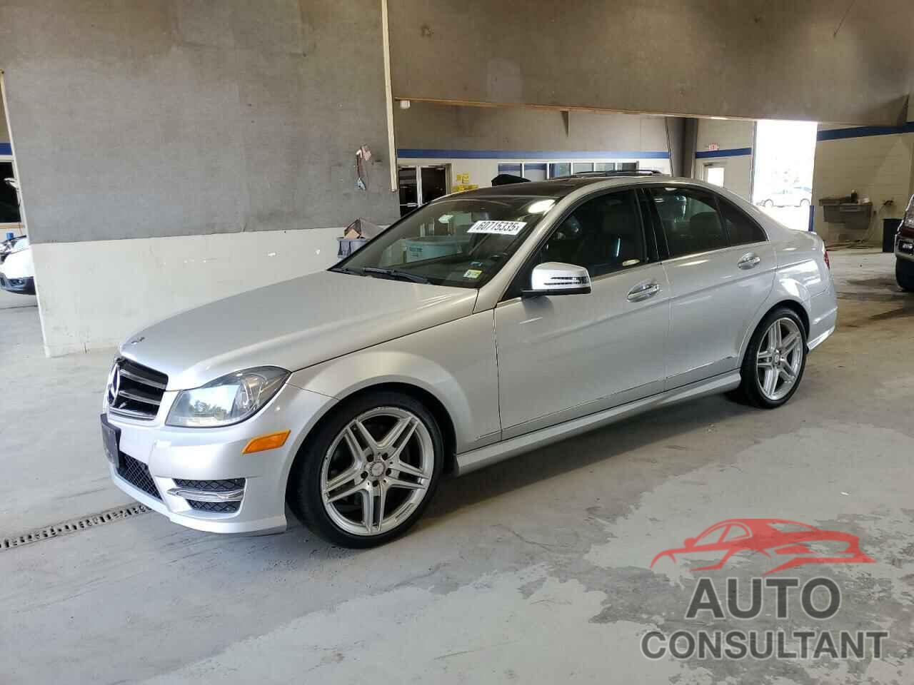 MERCEDES-BENZ C-CLASS 2014 - WDDGF8AB9EG192373