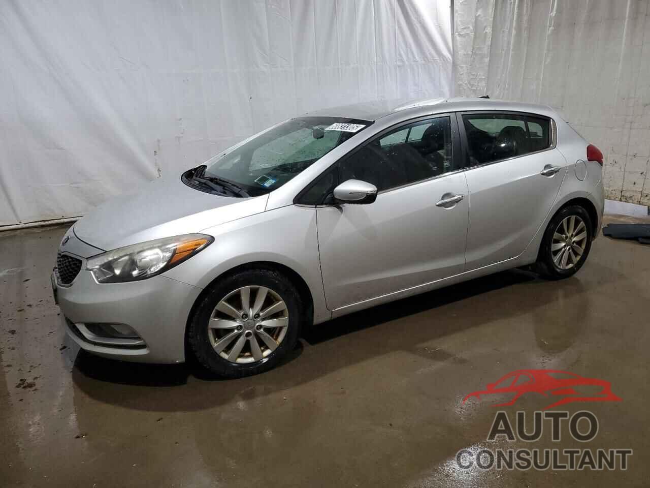 KIA FORTE 2015 - KNAFX5A82F5267639