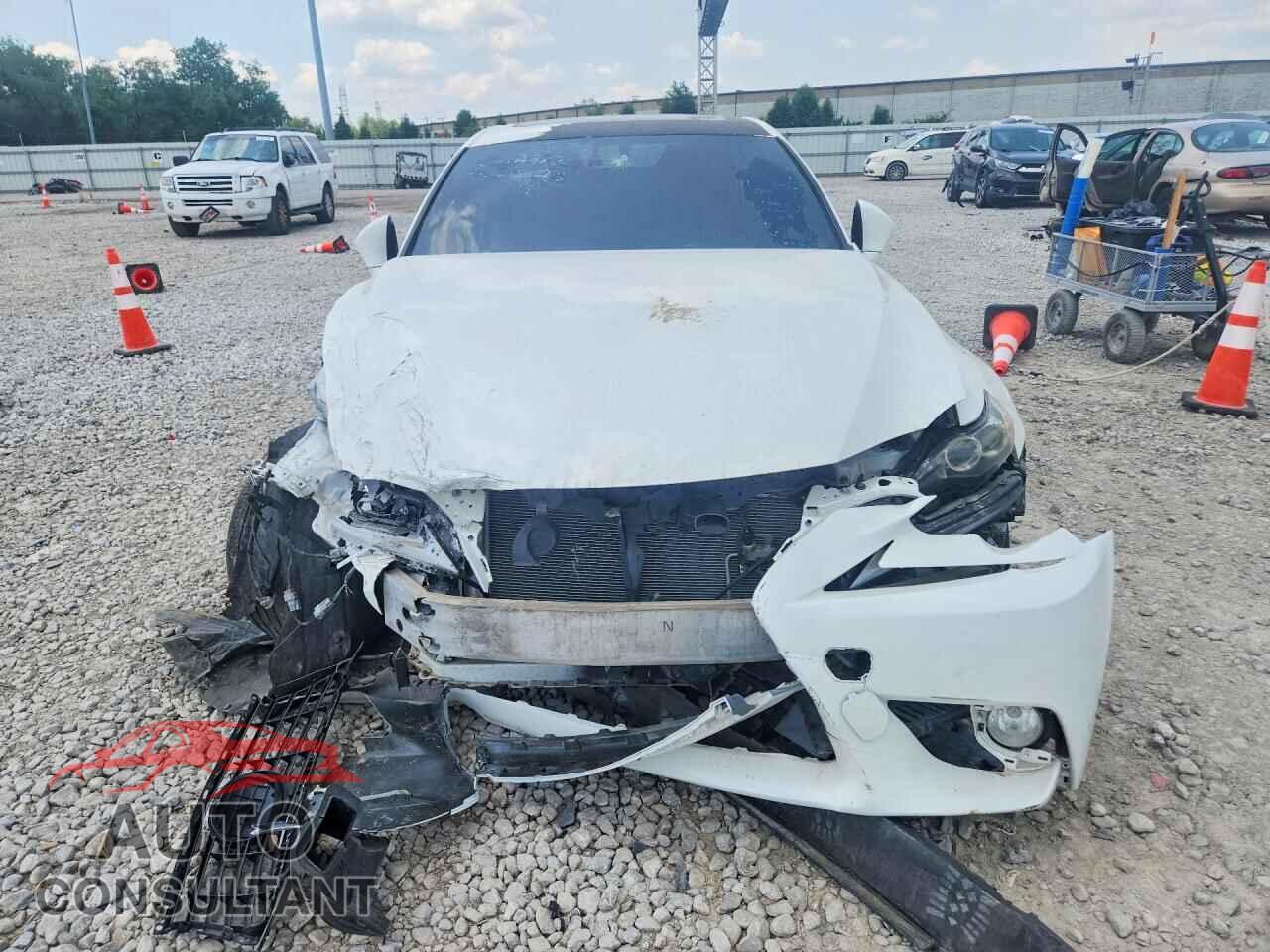 LEXUS IS 2014 - JTHCF1D2XE5000772