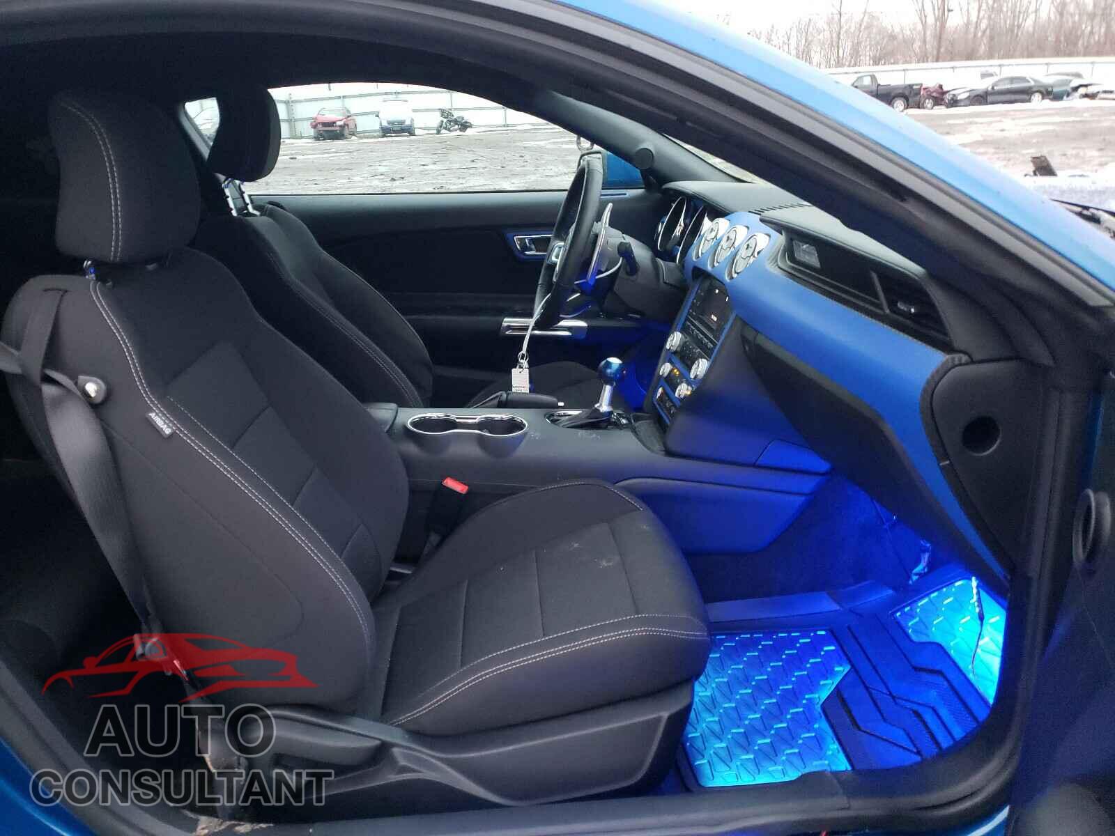 FORD MUSTANG 2017 - 1FA6P8AM3H5353925