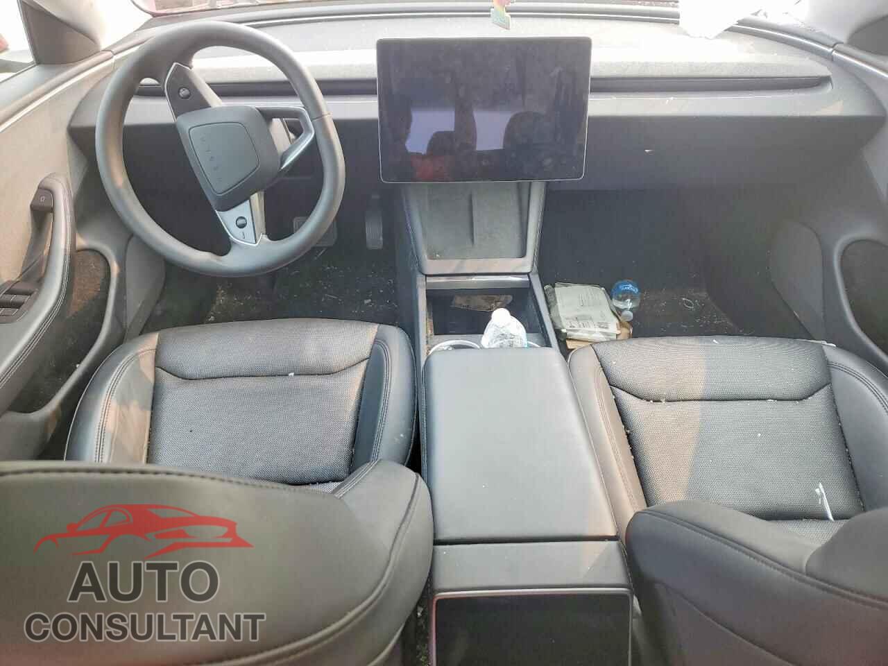 TESLA MODEL 3 2024 - 5YJ3E1EA4RF721099
