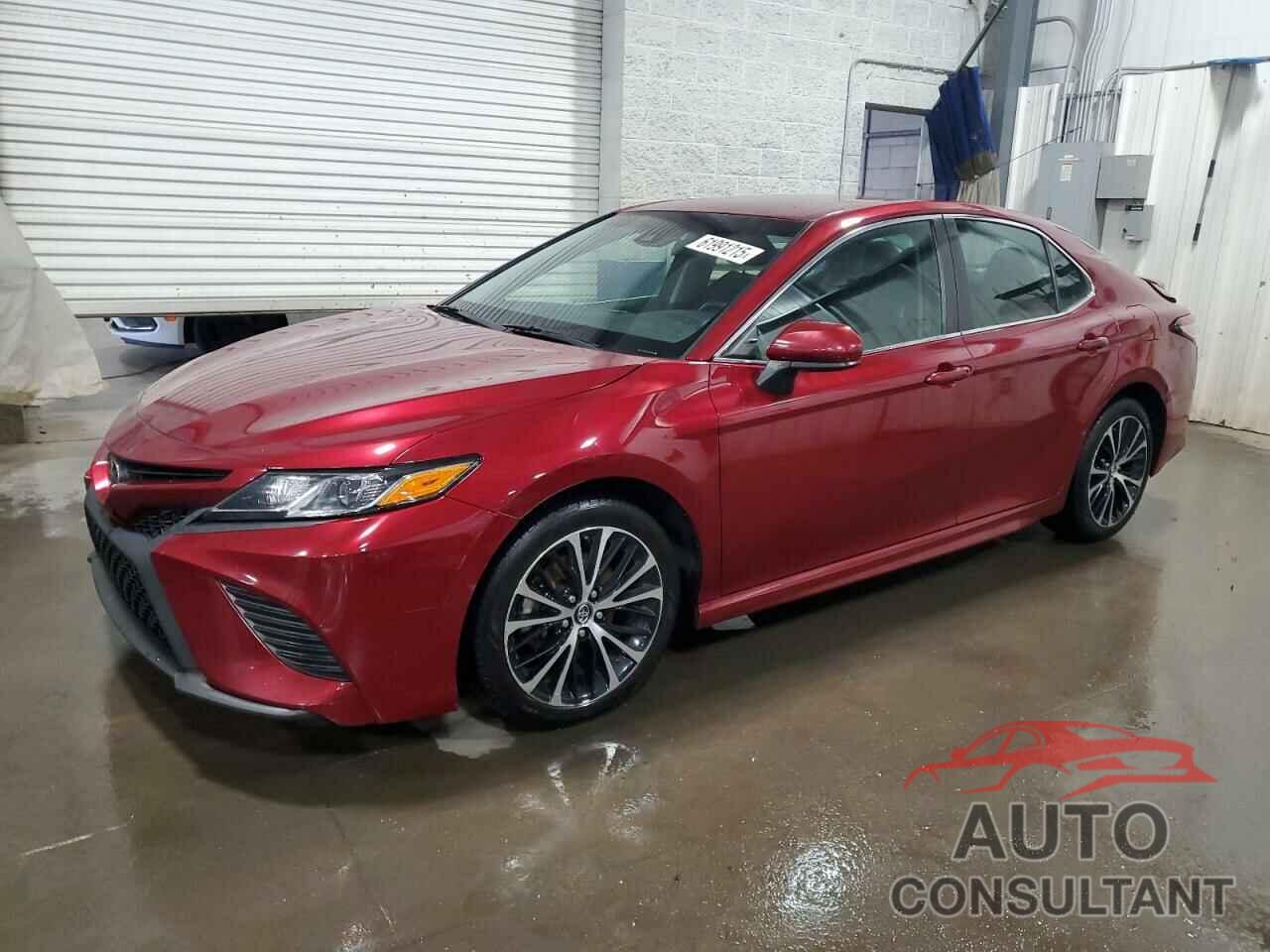 TOYOTA CAMRY 2018 - 4T1B11HK1JU546622