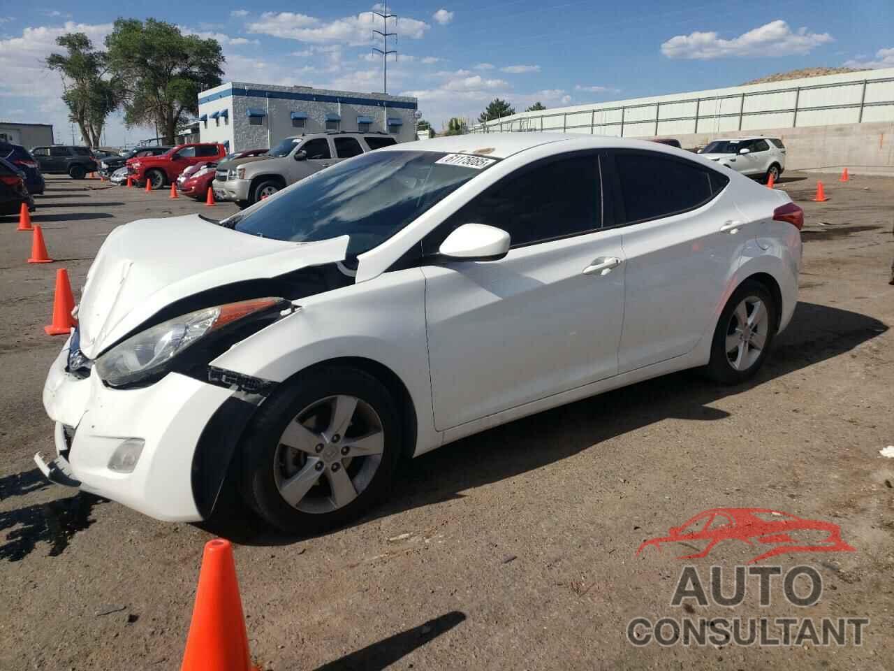 HYUNDAI ELANTRA 2013 - 5NPDH4AE8DH243351