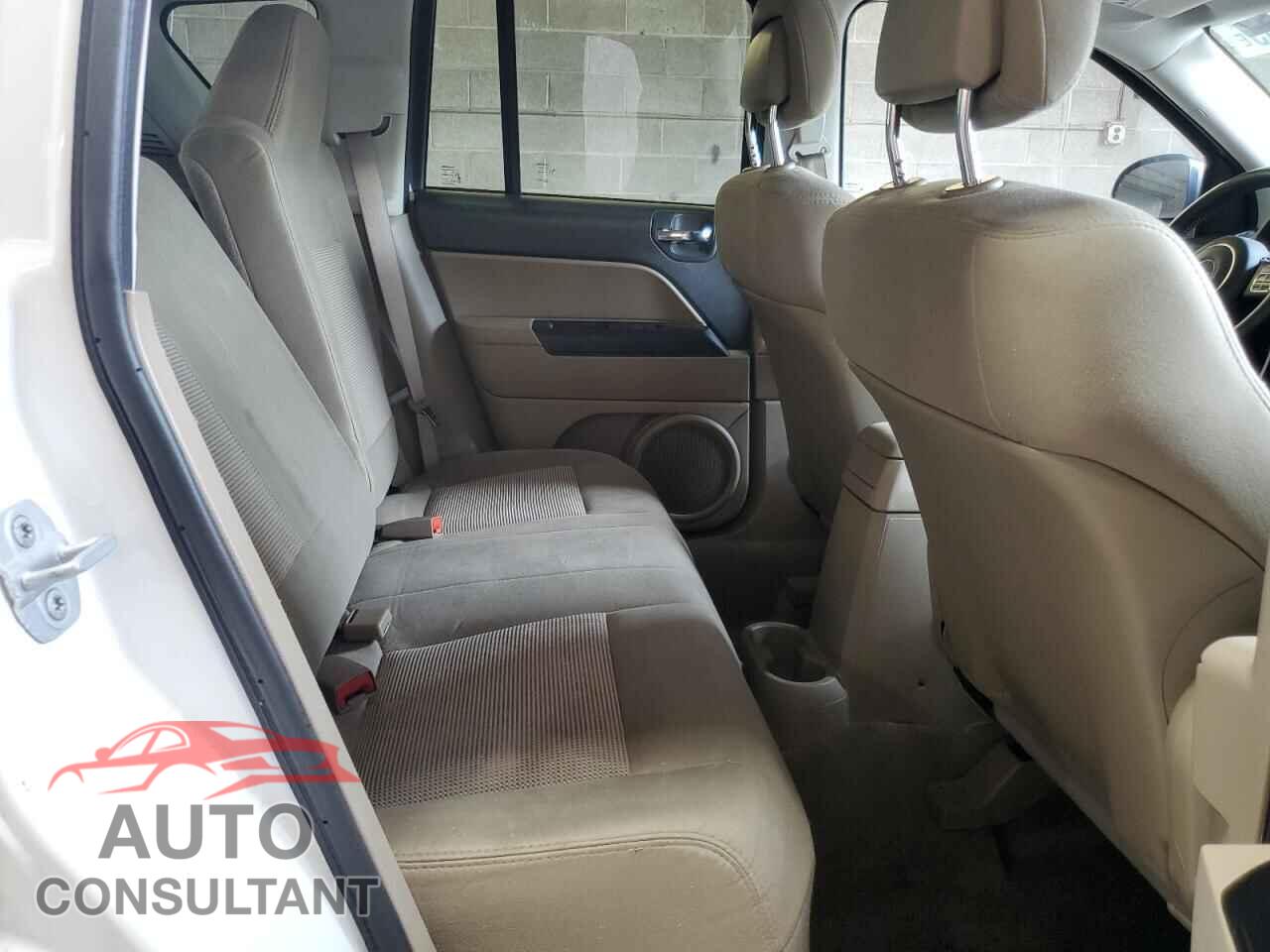 JEEP COMPASS 2011 - 1J4NF1FB3BD282529