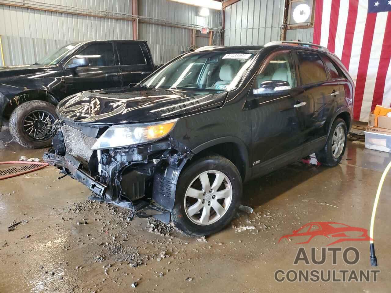 KIA SORENTO 2011 - 5XYKTCA14BG043200