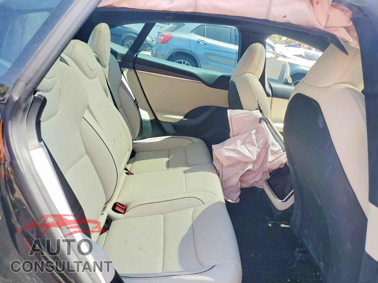 TESLA MODEL S 2023 - 5YJSA1E61PF524665