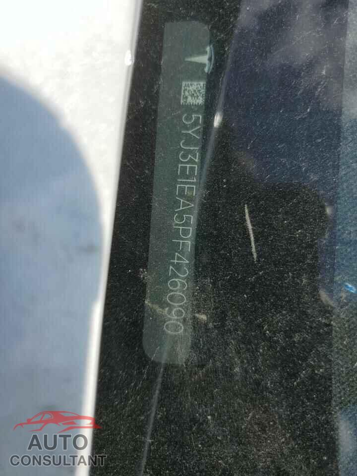 TESLA MODEL 3 2023 - 5YJ3E1EA5PF426090