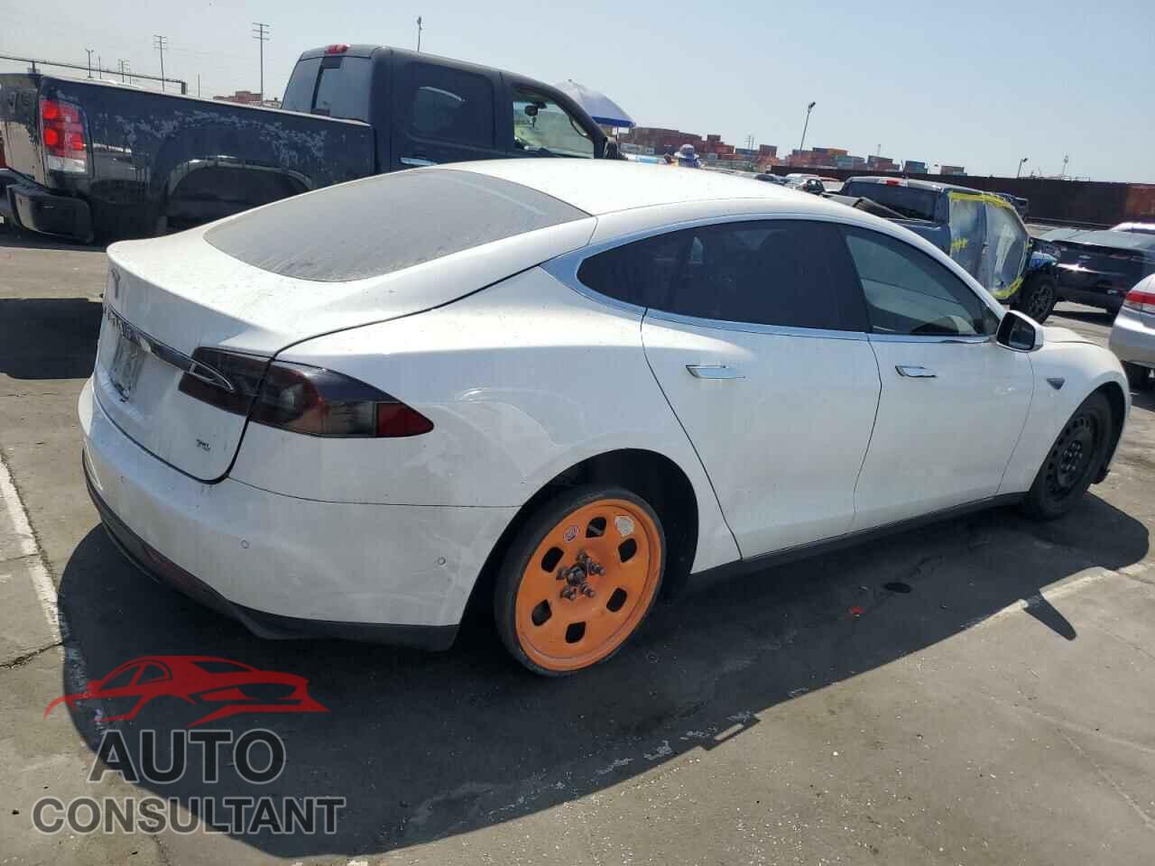 TESLA MODEL S 2016 - 5YJSA1E13GF136034