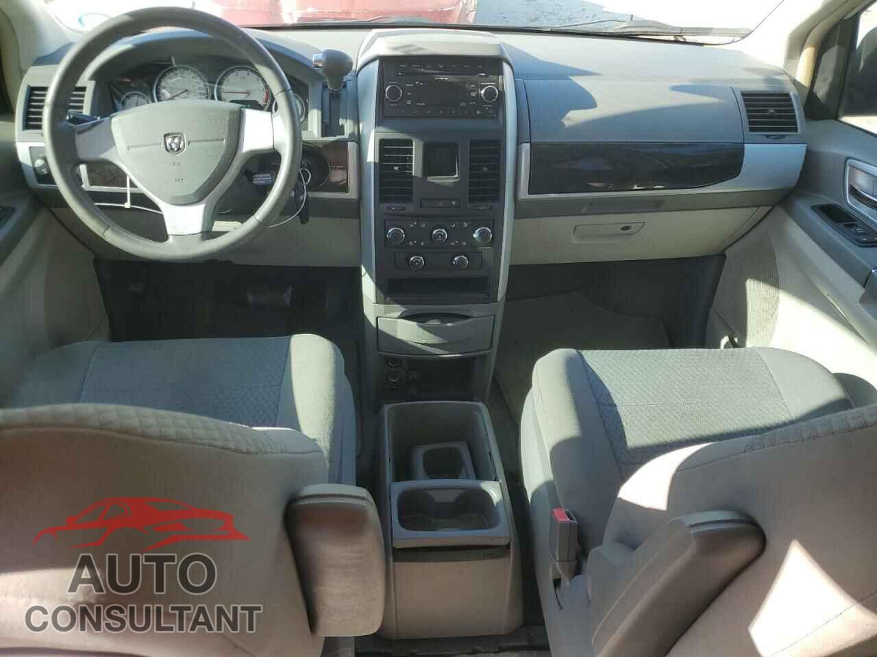 DODGE CARAVAN 2010 - 2D4RN5D10AR120240