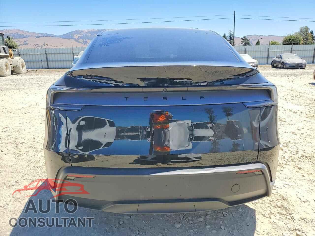 TESLA MODEL Y 2026 - 7SAYGDED4TF618724