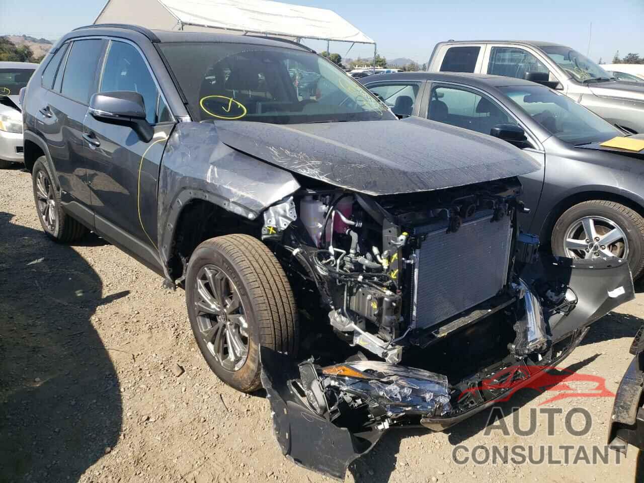 TOYOTA RAV4 2022 - 2T3B6RFV4NW037179
