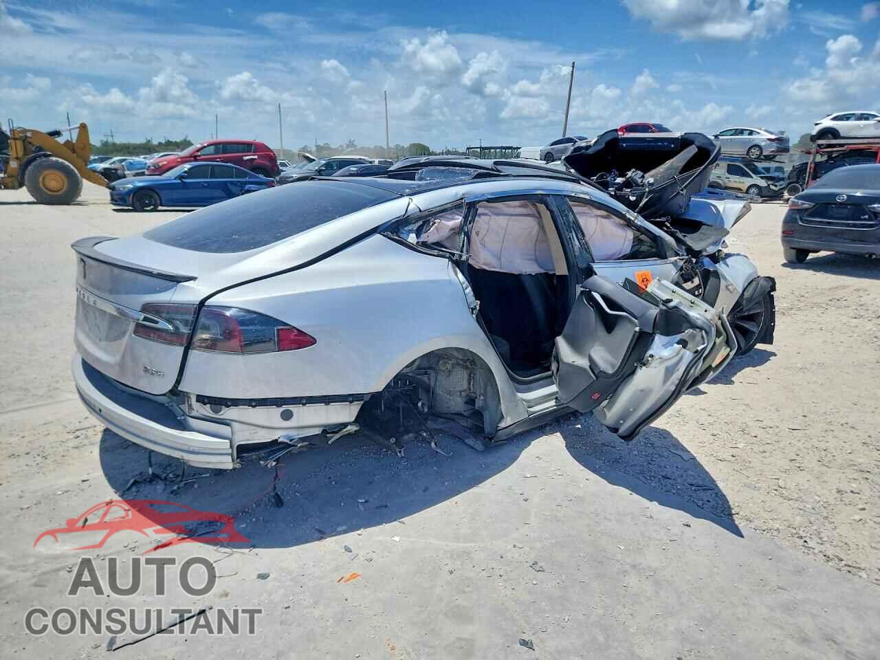 TESLA MODEL S 2013 - 5YJSA1DP8DFP17062