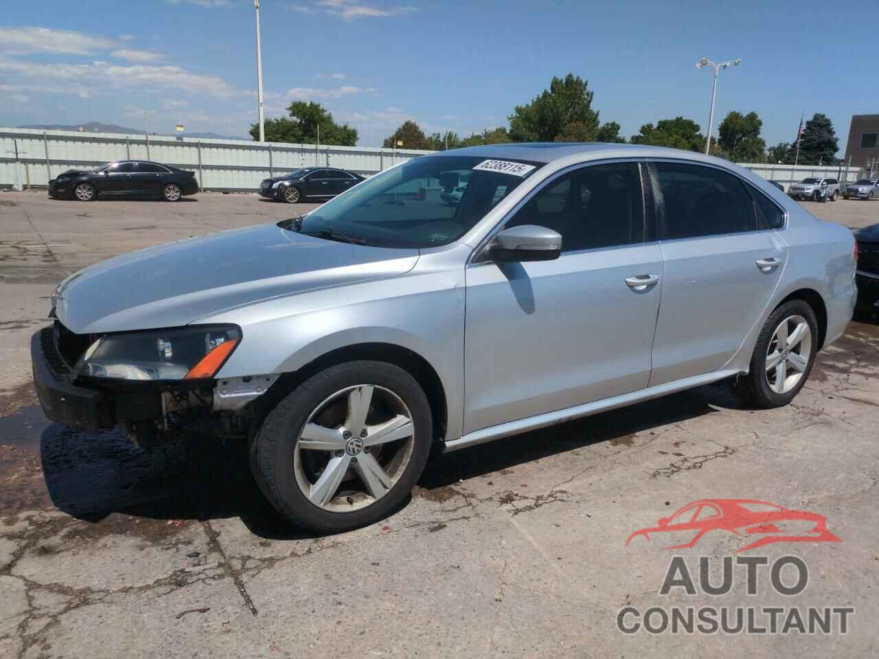 VOLKSWAGEN PASSAT 2013 - 1VWBH7A39DC061920