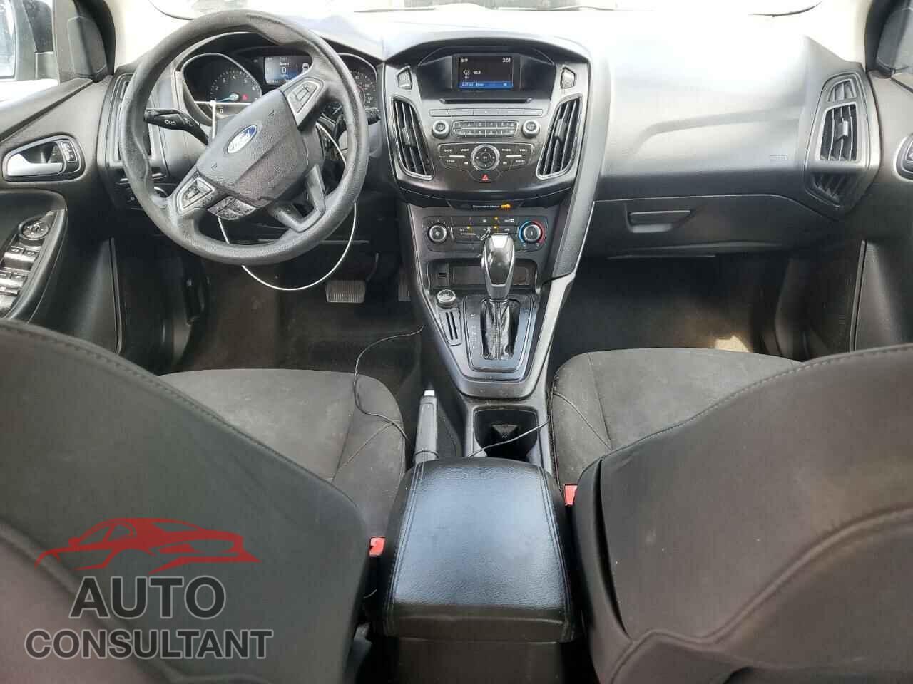 FORD FOCUS 2016 - 1FADP3K28GL284988