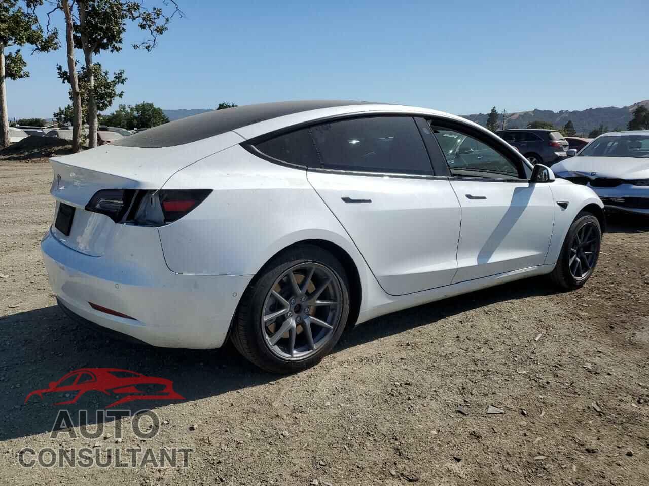 TESLA MODEL 3 2022 - 5YJ3E1EA5NF243091
