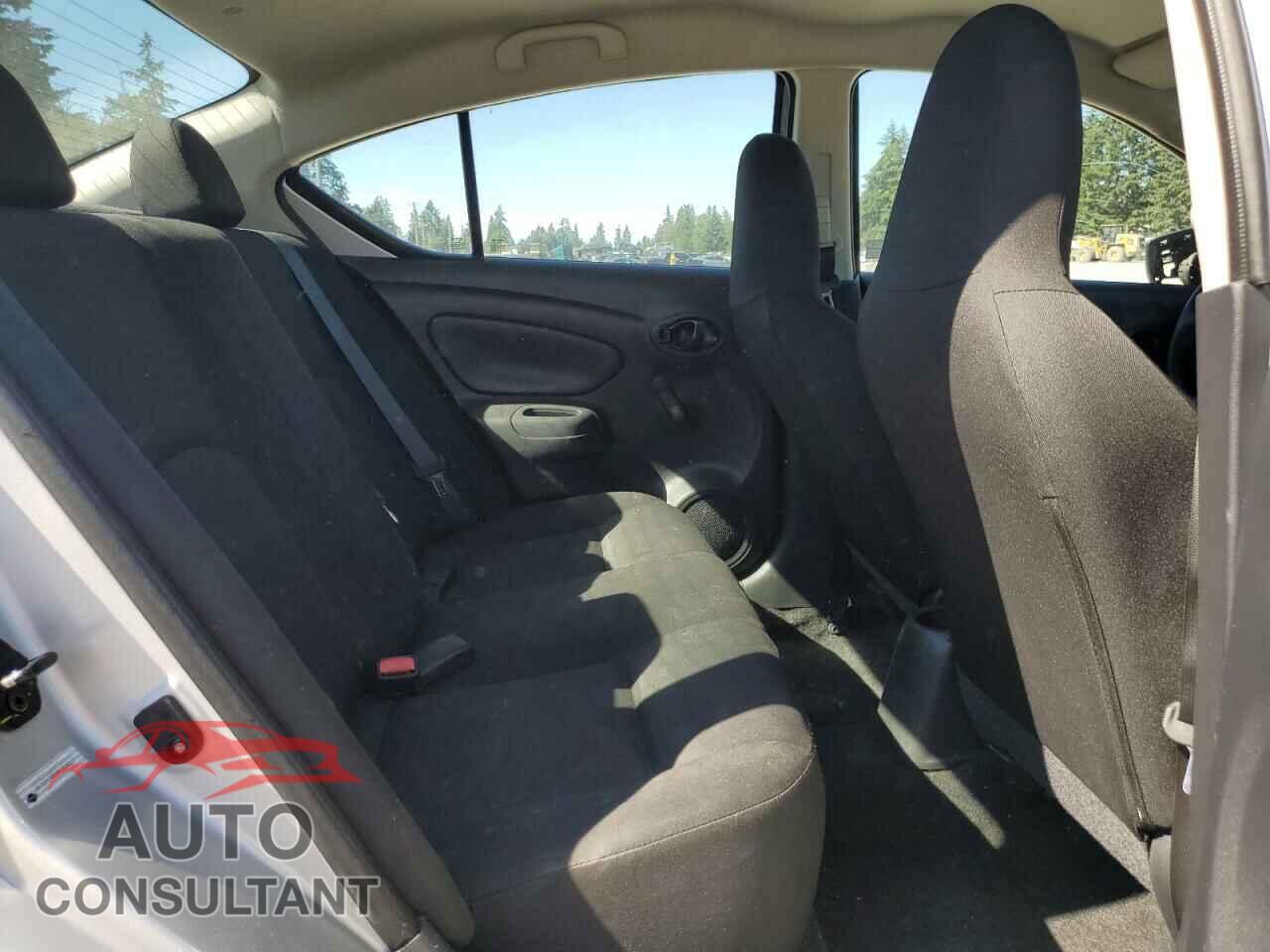 NISSAN VERSA 2017 - 3N1CN7AP3HL804829