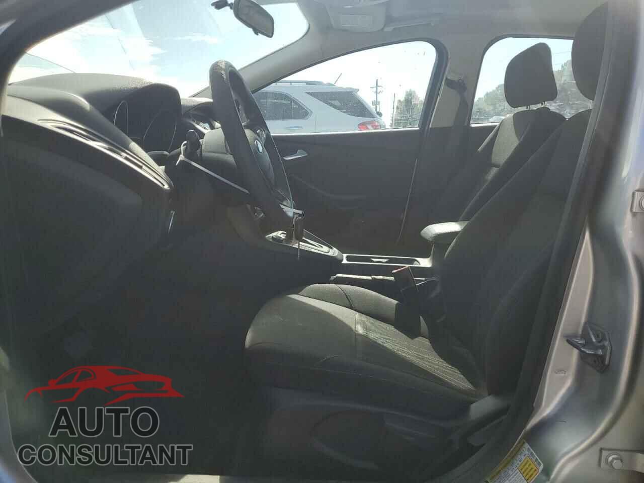 FORD FOCUS 2017 - 1FADP3M25HL224715