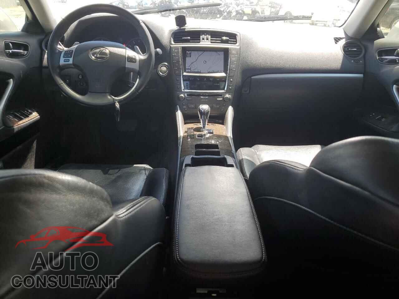 LEXUS IS 2012 - JTHCF5C21C5059179