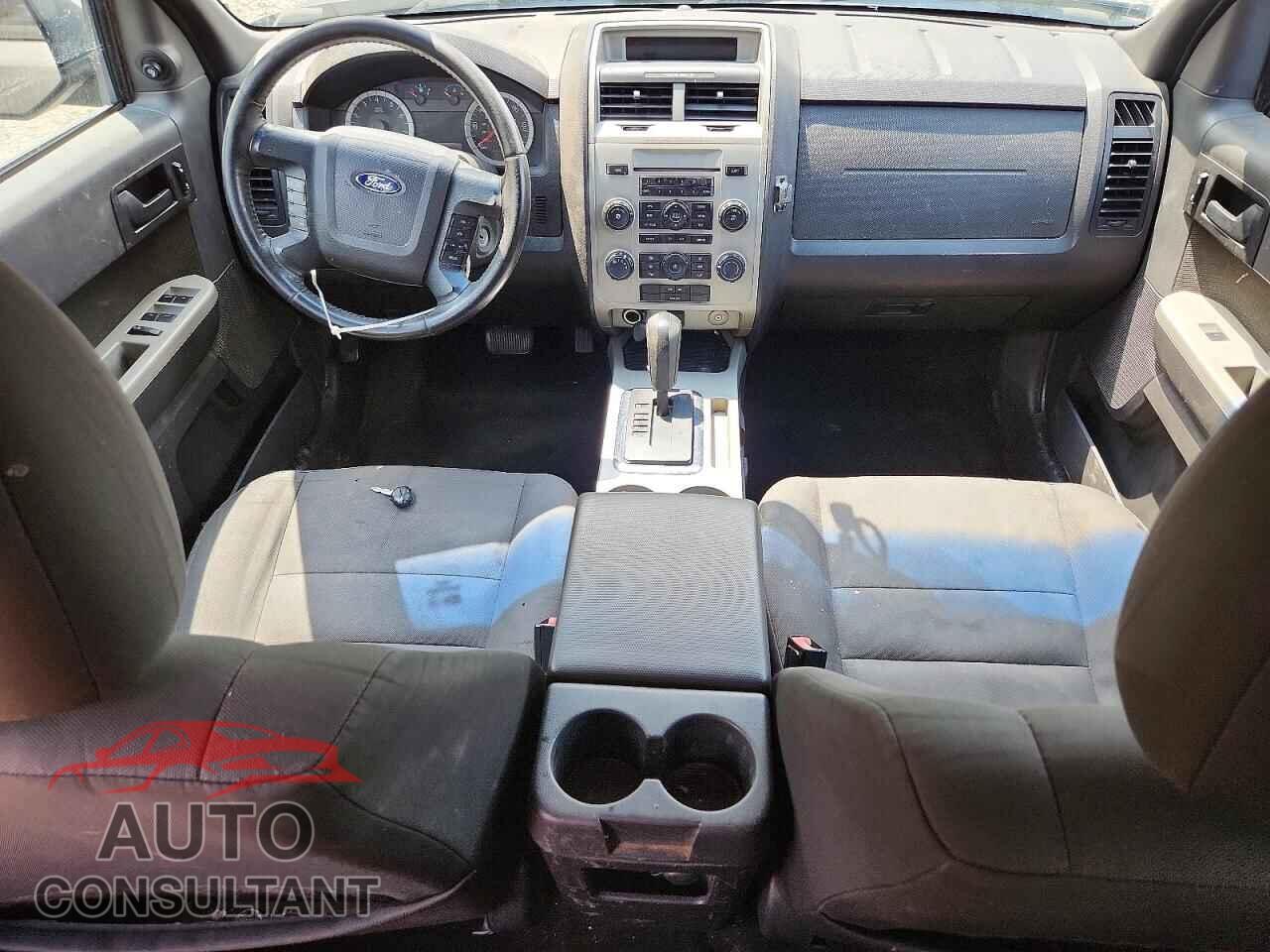 FORD ESCAPE 2010 - 1FMCU9DG6AKB40942