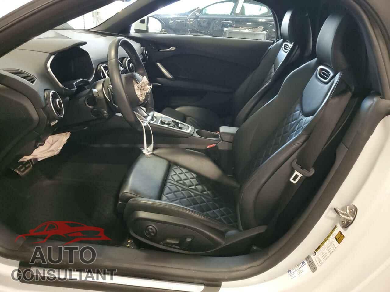 AUDI TT 2017 - TRUT5CFV0H1019498