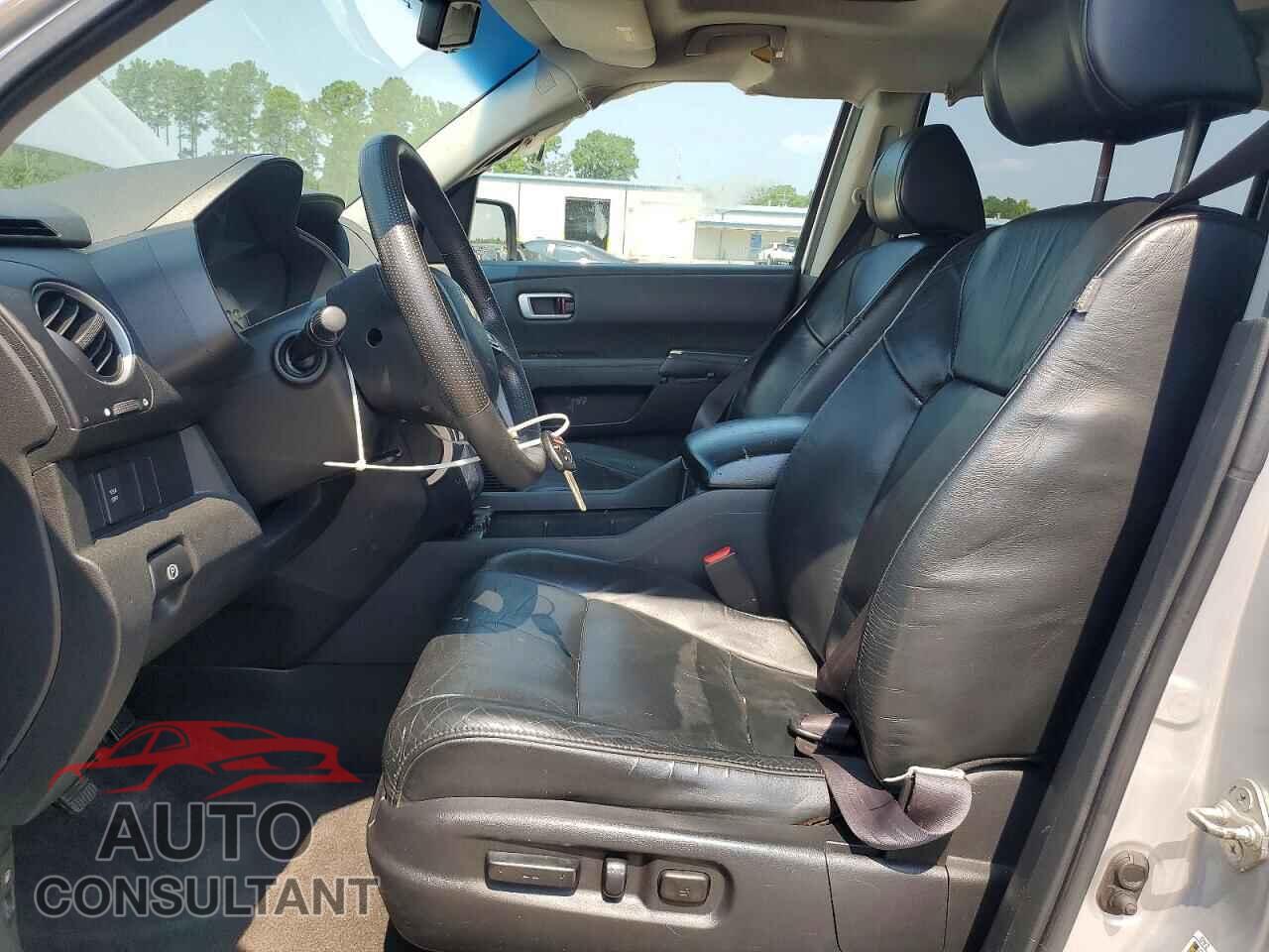 HONDA PILOT 2011 - 5FNYF3H53BB050169