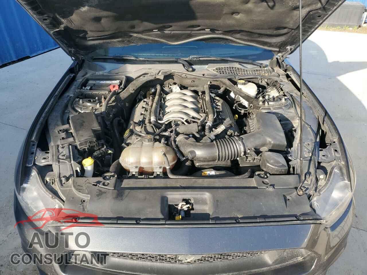 FORD MUSTANG 2017 - 1FA6P8CF8H5277021