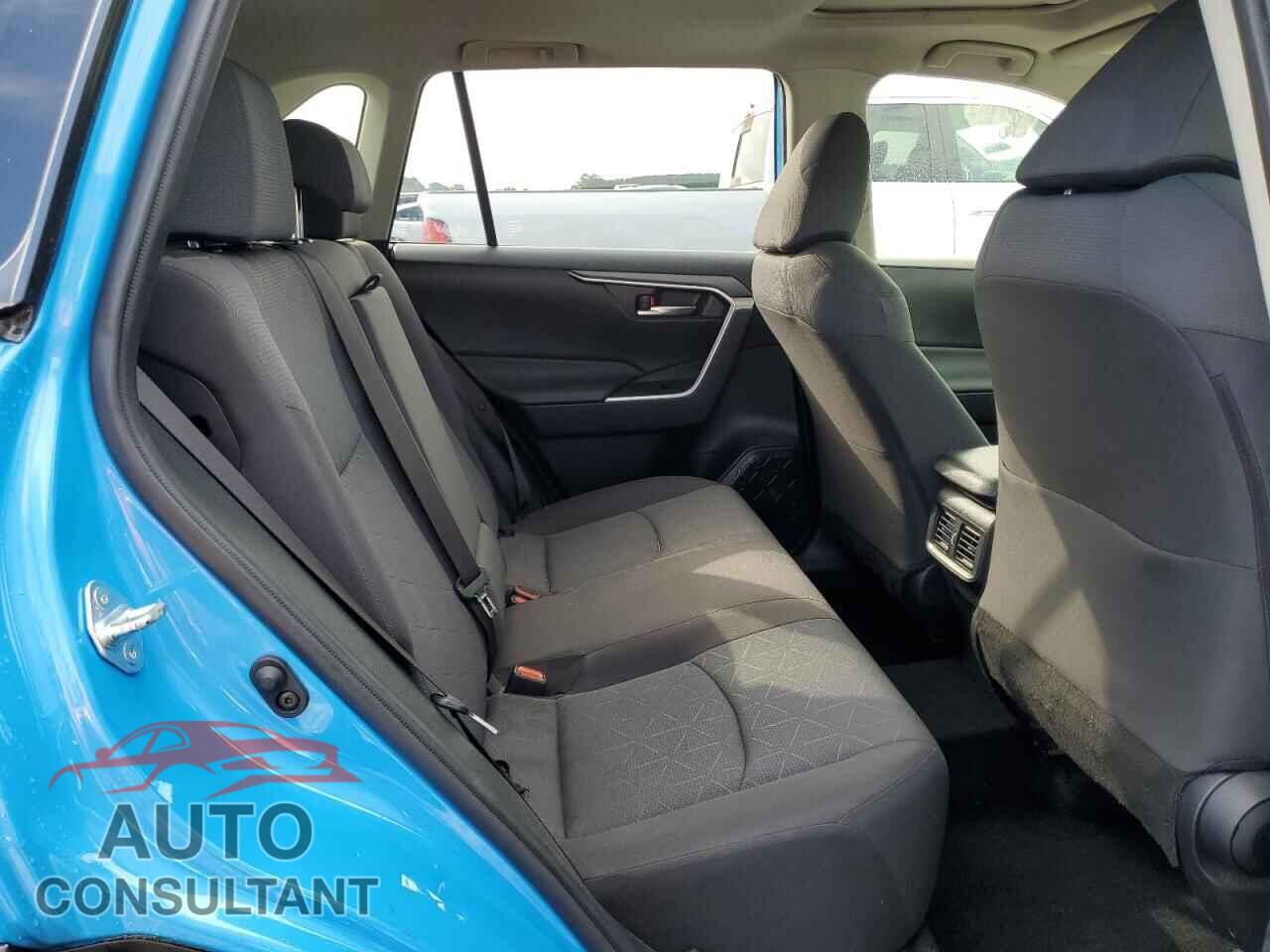 TOYOTA RAV4 2019 - JTMP1RFV2KJ007712