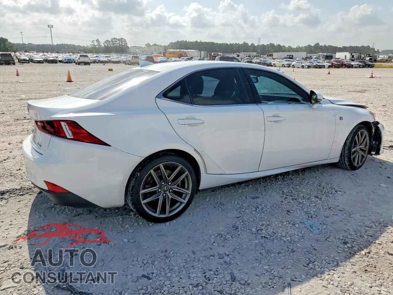 LEXUS IS 2014 - JTHBE1D2XE5010443