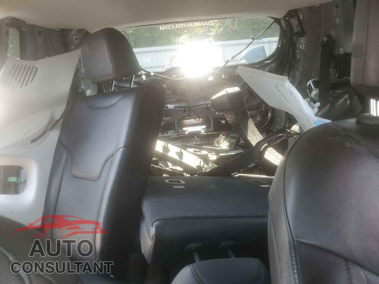 JEEP COMPASS 2021 - 3C4NJCCB5MT526361