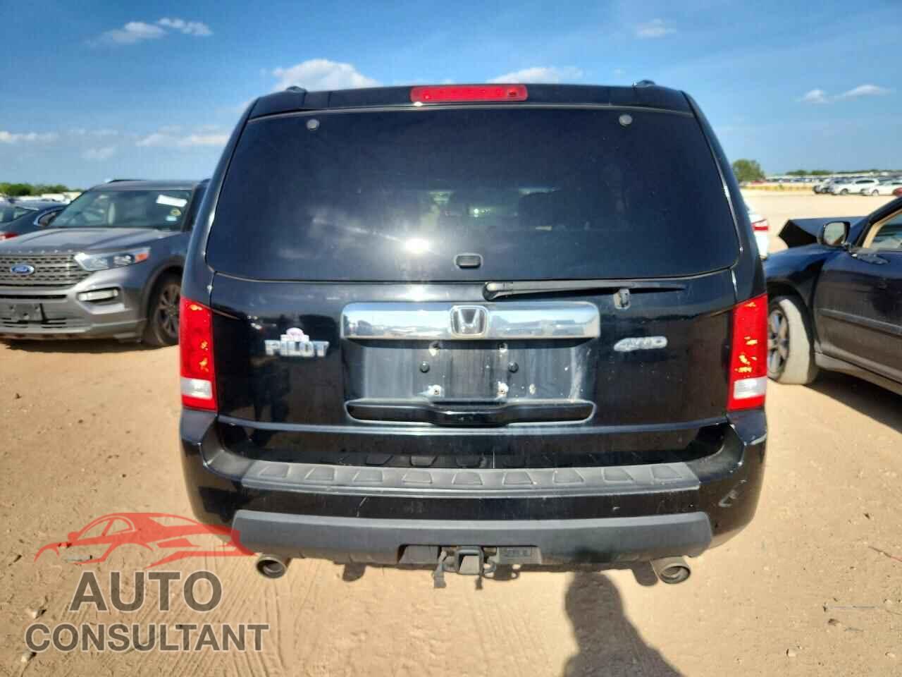 HONDA PILOT 2011 - 5FNYF4H48BB058488